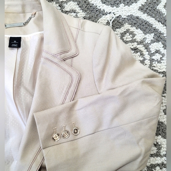 WHITE HOUSE BLACK MARKET Tan Peplum Blazer Size 10 - Picture 5 of 7